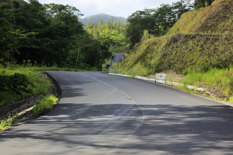 Se espera que esta carretera mejore la conectividad e impulse el turismo, dinamizando la economía y generando nuevas oportunidades para las comunidades de la Costa Arriba de Colón.