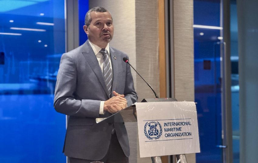 El secretario general de la OMI, el panameño Arsenio Domínguez. Foto: EFE