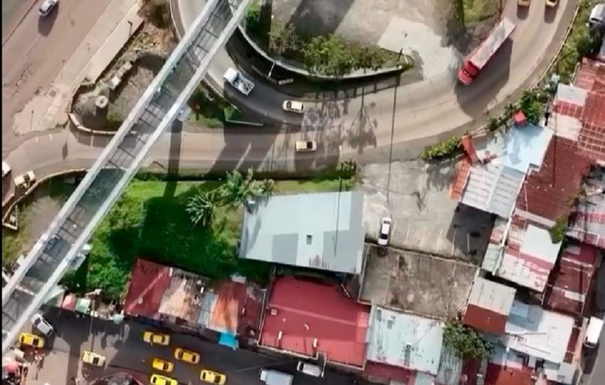 De los 31 locales, la mitad estaba debidamente inscrita, otros presentan morosidad y algunos solamente tienen avisos de operación. Foto. Eric Montenegro