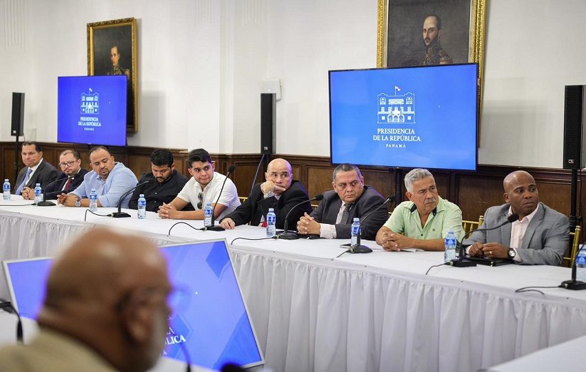 Última sesión de la Comisión Nacional de Reformas Electorales.  Cortesía 