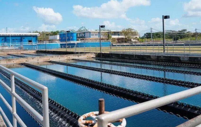 El agua en las zonas afectadas no es apta para el consumo humano directo. Foto: Cortesía