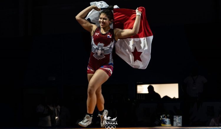 Aisha Williams, 73kg ganó oro en lucha. Foto: COP