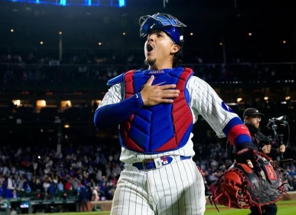 Miguel Amaya, receptor de la Cachorros de Chicago. Foto: @cubs
