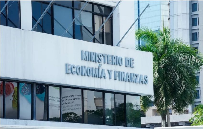 MEF continúa con las preparaciones para la entrega de Cepanim. Foto: Cortesía/MEF