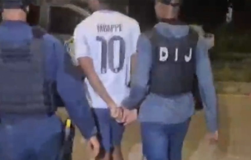 El ataque se produjo en los predios de la multifamiliar H-13, donde varios sujetos llegaron y comenzaron a disparar, hiriendo a tres personas.