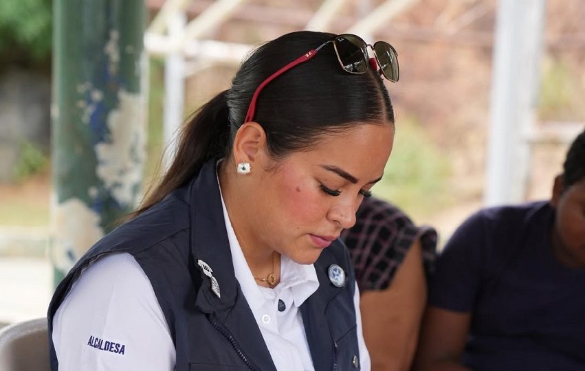De mantenerse la decisión de la ANTAI, la alcaldesa Stefany Peñalba podría enfrentar una sanción monetaria equivalente al 50% de su salario mensual. Foto. Eric Montenegro