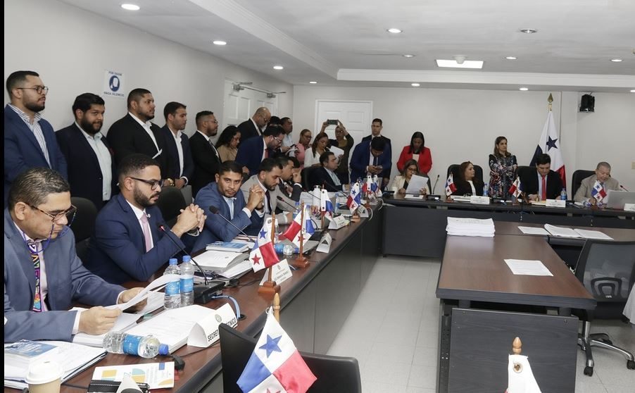 La comisión de Presupuesto es la tercera instancia que revisa el presupuesto de las instituciones del Estado. Foto: Archivo