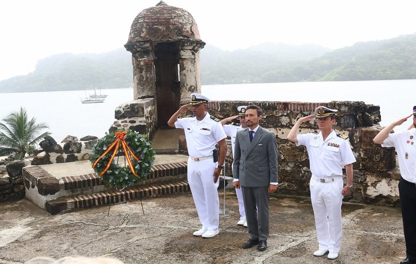 La fragata Álvaro de Bazán de la Armada de España arribó este miércoles en aguas cercanas a Portobelo. Foto: EFE
