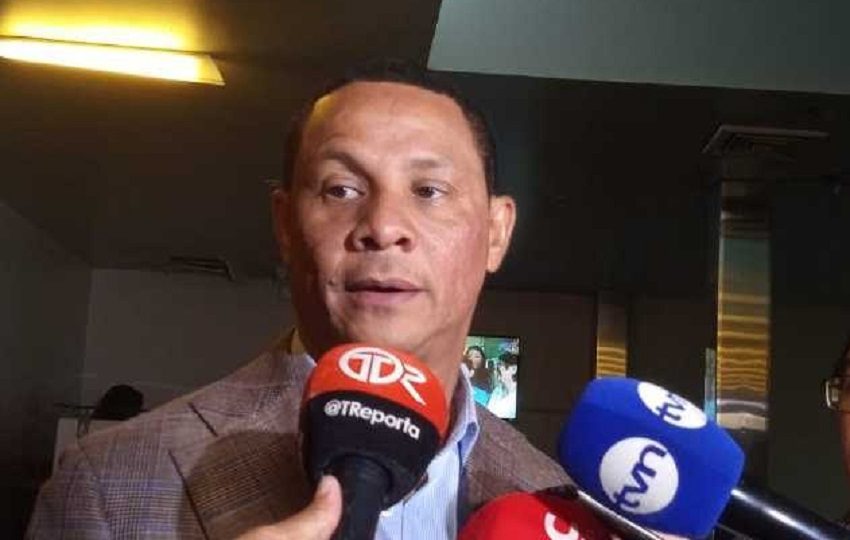 Héctor Brands ex diputado por el PRD. Foto Archivo