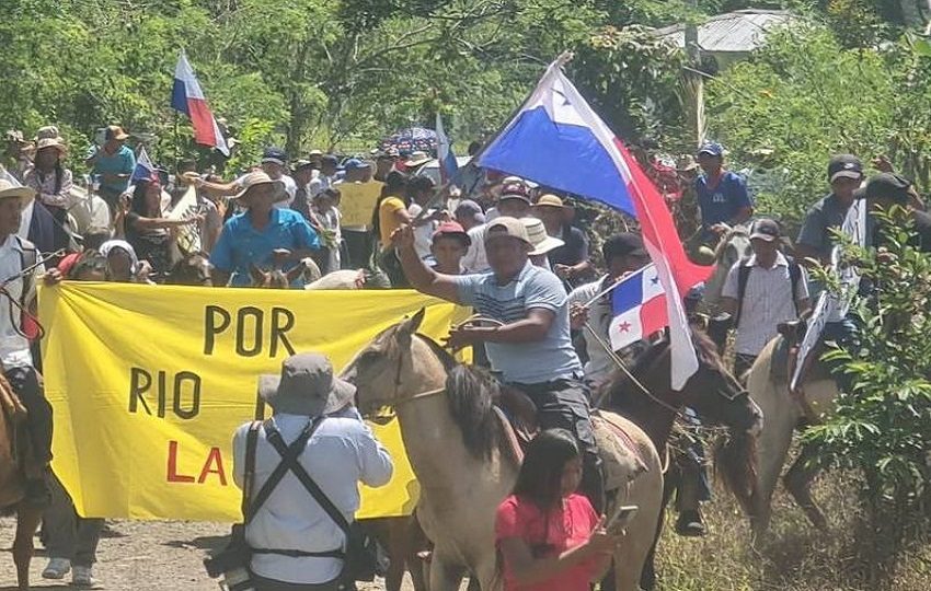 Esta no es la primera vez que realizan una manifestación por el embalse de Río Indio. Foto: Diomedes Sánchez