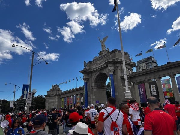 Aficionados panameños y Croacia previo al partido de Panamá contra Croacia. Foto: Gabriela Herrera