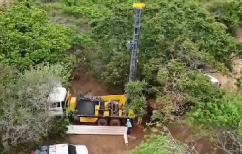 Las perforaciones actuales de pozos ya superan los 200 pies de profundidad, una consecuencia directa del severo descenso en los niveles freáticos. foto. Cortesía