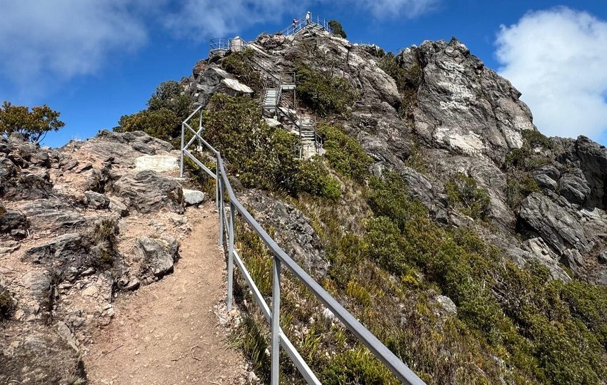 El acceso al volcán Barú fue cerrado temporalmente tras derrumbe en vía de entrada. 