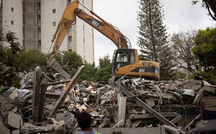 Escombros de un edificio afectado por el doble terremoto en Caracas. Foto: EFE
