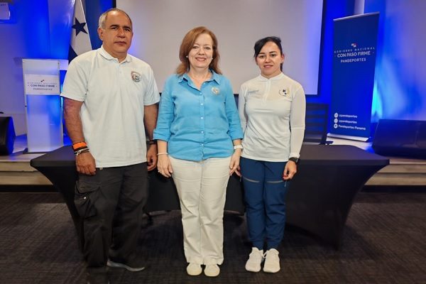 Los organizadores dieron detalles del torneo de gimnasia. Foto: Cortesía