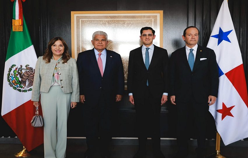 Mulino se encontrará con la mandataria mexicana en Palacio Nacional. Foto: EFE