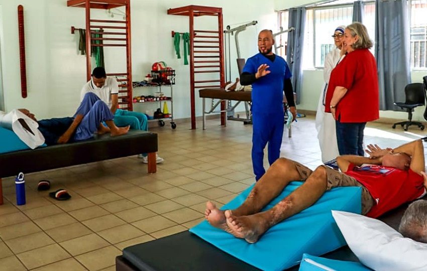 El hogar alberga actualmente a 52 residentes entre niños, jóvenes y adultos con discapacidad severa.