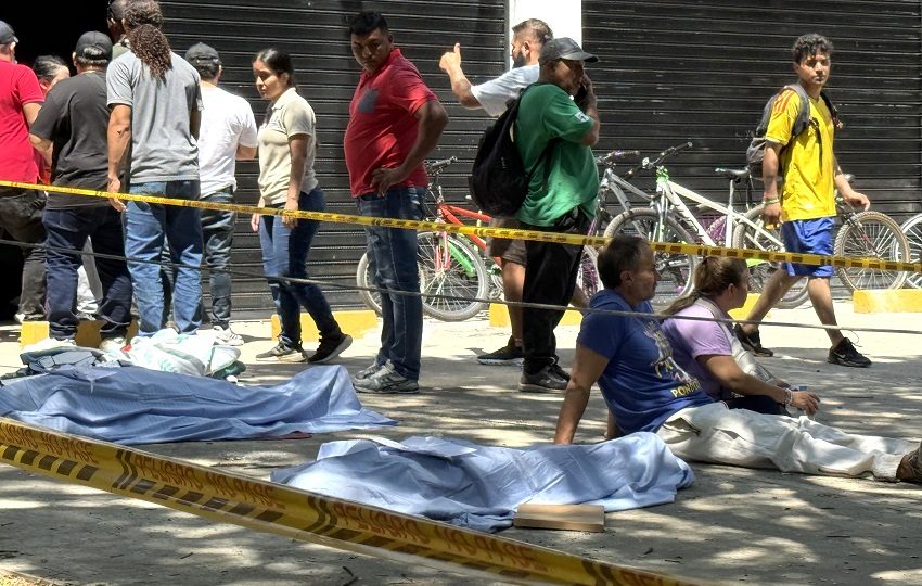  El movimiento telúrico dejó más de 400 heridos.  EFE