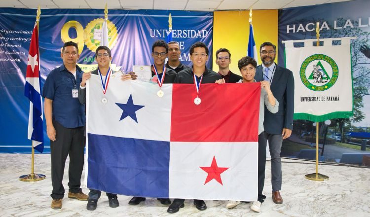 Esta participación fue también una oportunidad para poner en práctica sus conocimientos y demostrar el talento científico que existe en Panamá. Cortesía