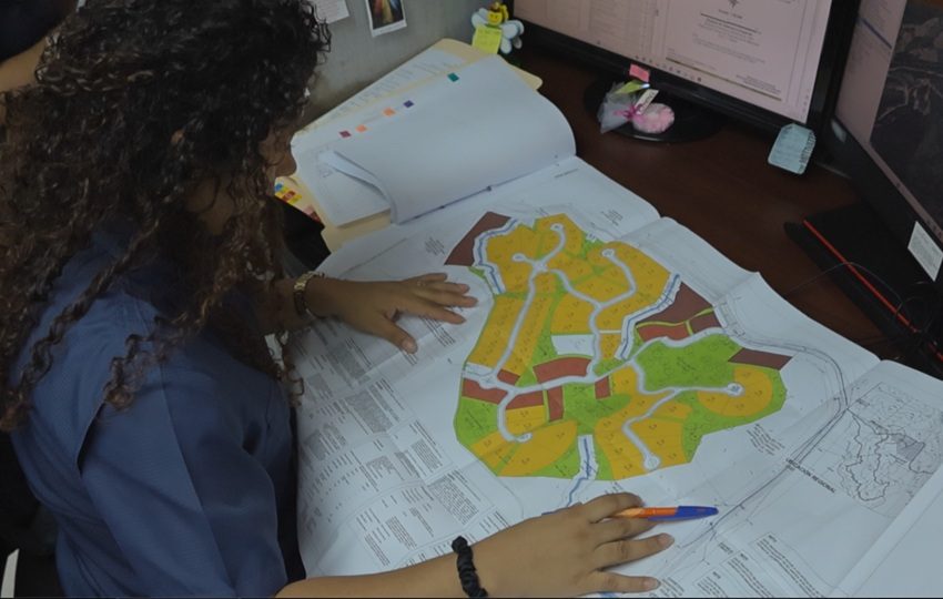 También se digitalizan los EsIAs más antiguos. Foto: MiAmbiente