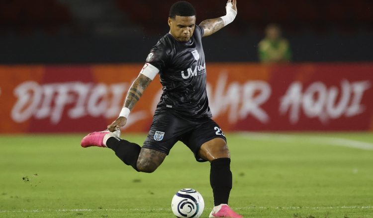 César Yanis, jugador del UMECIT. Foto: LPF
