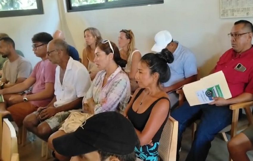 Ante la falta de respuestas definitivas, los habitantes advirtieron que realizarán protestas y cierres de calles para exigir un suministro estable a las empresas responsables de la distribución eléctrica. foto. Melquíades Vásquez