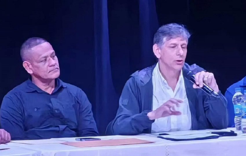 Durante la reunión, el viceministro del MOP, Iván De Ycaza, hizo referencia a la intención gubernamental de conectar Penonomé con el distrito de Donoso; sin embargo, no ofreció una respuesta concreta