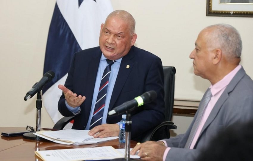 Benicio Robinson es el presidente de la Comisión de Gobierno de la Asamblea. Foto: Cortesía