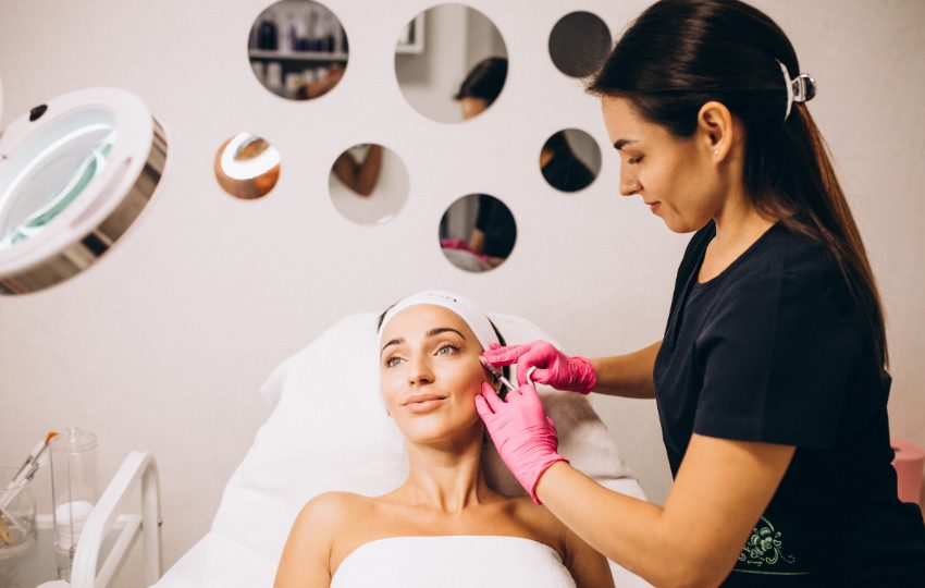 Se busca elevar la práctica de la medicina estética. Foto: Ilustrativa / Magnific