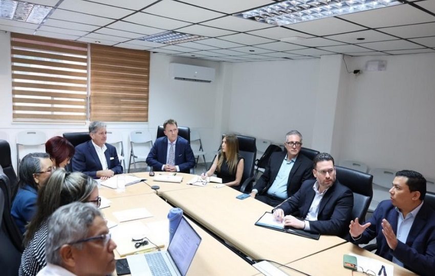 Esta fue la primera reunión con la empresa. Foto: Cortesía.