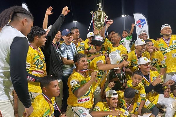 Panamá Oeste se corona en el nacional Béisbol Nacional U23. Foto: Fedebeis