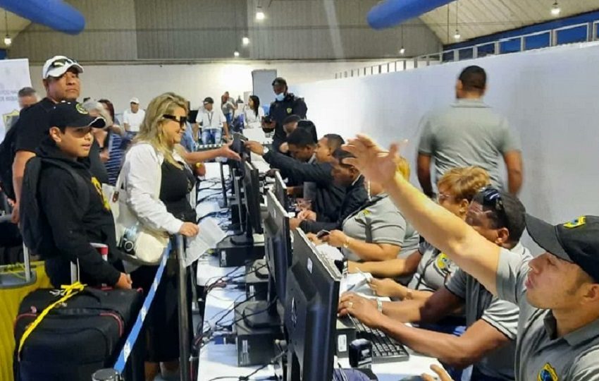 Colón debe convertirse primero en un destino ideal, aspecto en el que se trabajó recientemente desde la APEDE, así lo señaló el presidente del gremio Dominico Medina. Foto. Cortesía Migración