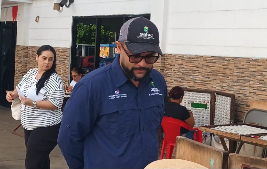 Al establecer el contacto con Xavier Torres, director regional, el funcionario, groseramente, manifestó que no concedería entrevista a este medio, por lo que no fue posible conocer su versión sobre el reclamo de la comunidad. Foto. Melquíades Vásquez
