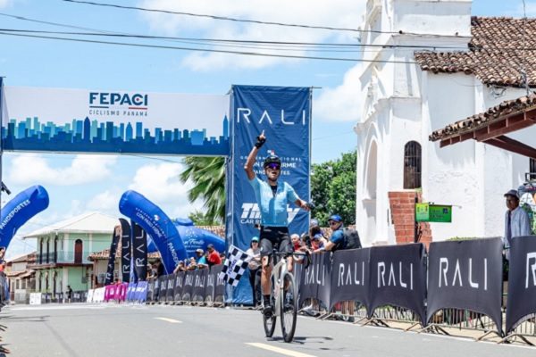 El hondureño Fredd Matute se ganó la primera etapa del Tour de Panamá. Foto: Fepaci