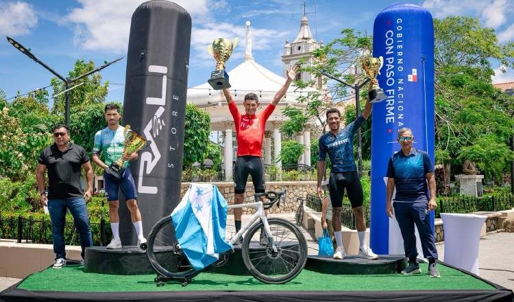 Fred Matute es el nuevo campeón del Tour de Panamá.Foto: Fepaci