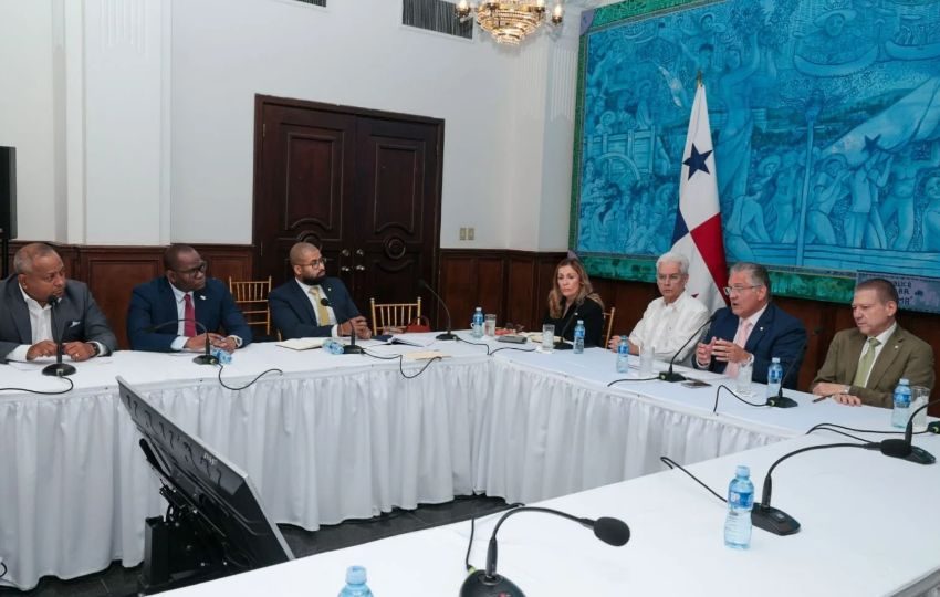 El encuentro se realizó en el Salón Paz del Palacio de Las Garzas. Foto: Cortesía