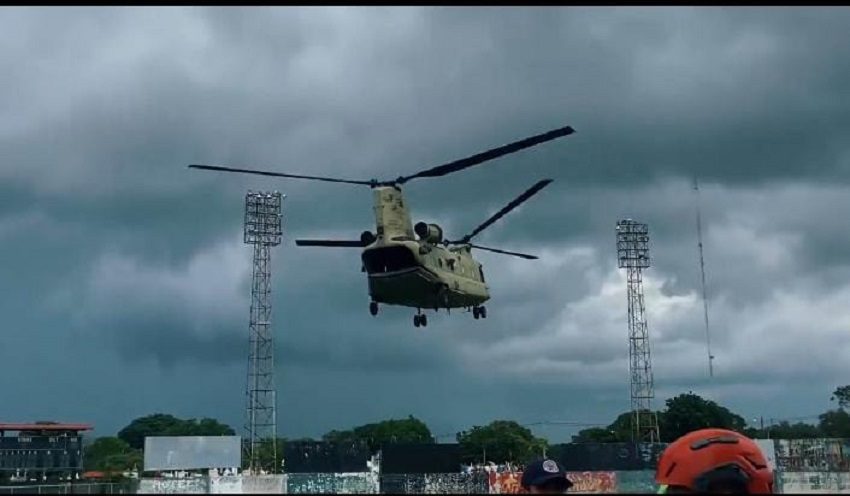 Helicópteros del Comando Sur colaboran con el transporte de la ayuda. Foto: Internet