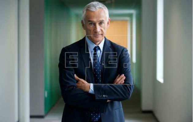 Jorge Ramos y su equipo de producción fueron deportados desde Venezuela. Foto: EFE.