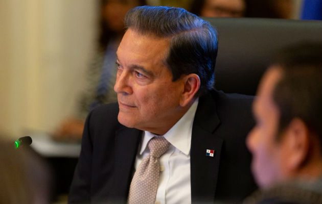 Laurentino Cortizo se comprometió a nombrar una comisión revisora de la Ley de Descentralización.