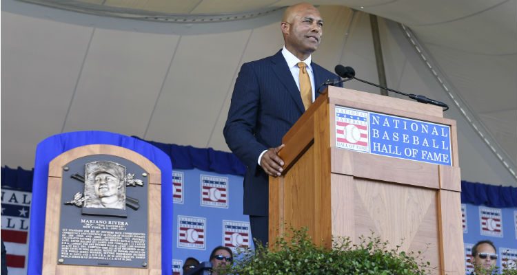 Mariano Rivera en su discurso al ser inducido al Salón de la Fama. AP