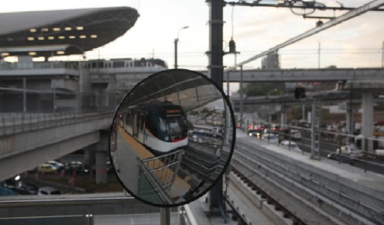 Los trabajos en todas las estaciones de la L2 se mantienen en el área este. Foto:Víctor Arosemena/Panamá América