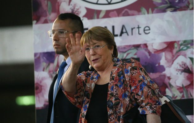 Michelle Bachelet, al arribar a Venezuela. Foto: AP.