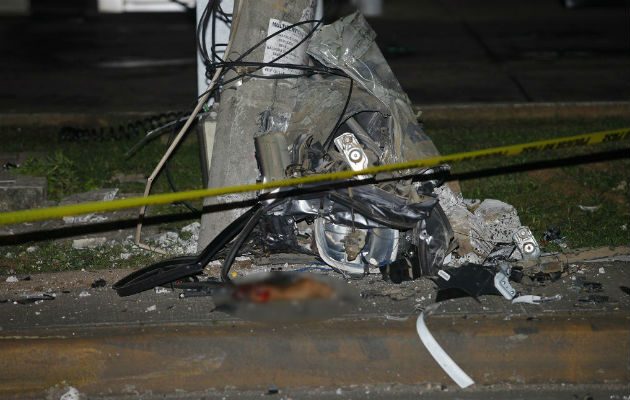 El accidente de tránsito ocurrió a eso de las 11:30 de la noche de este jueves en la vía Domingo Díaz.