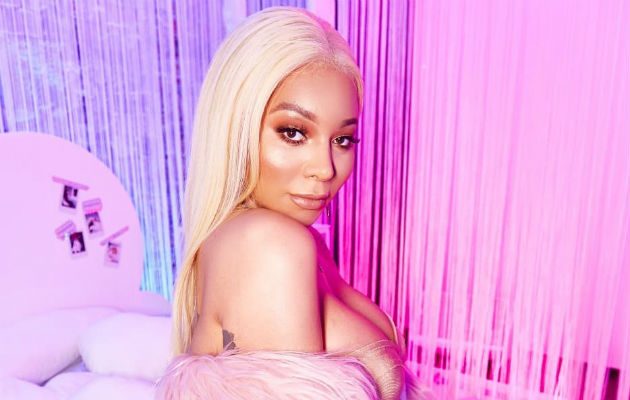 Modelo transexual británica Munroe Bergdorf.