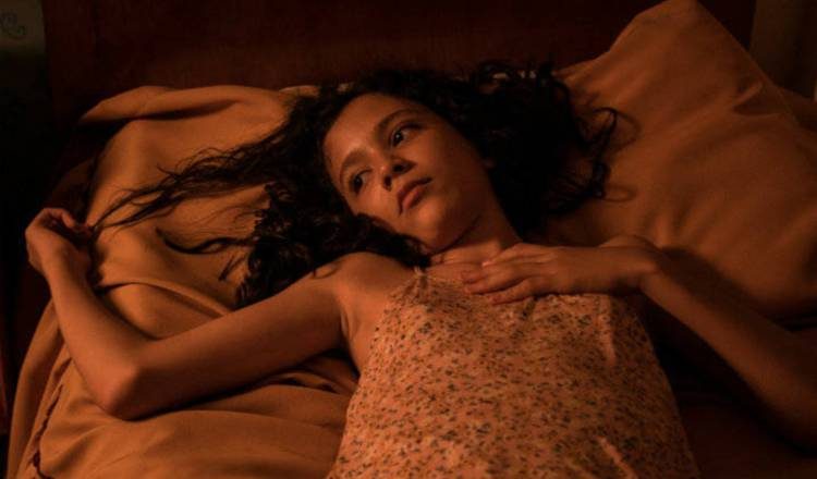 'Niña errante', donde Rubén Mendoza retrata a la mujer y sus miedos y como las féminas se apoyan. Foto: 'revistaarcadia.com'