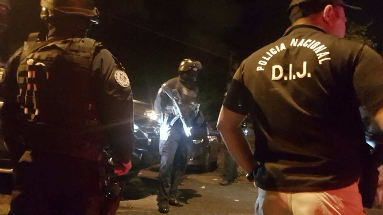En los operativos policiales en Colón, se decomisaron armas de fuego y municiones.