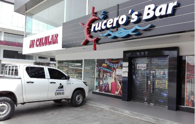 Entrada a Cruceros Bar, en La Chorrera en donde se registro el tiroteo. Eric A. Montenegro.
