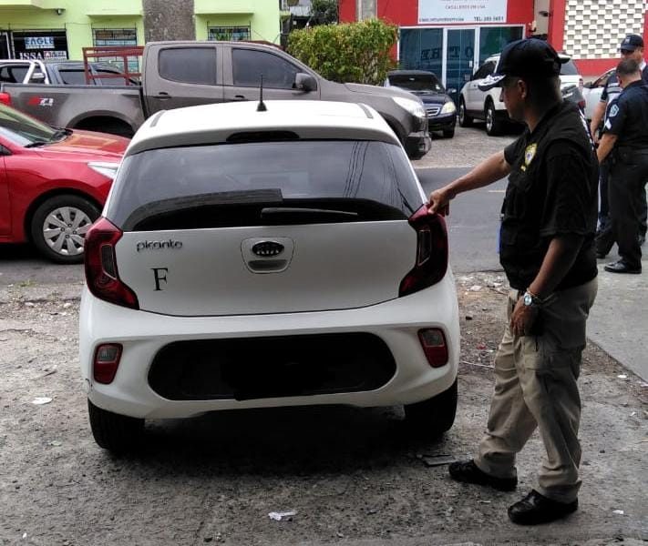 Policía Nacional recupera cuatro autos adquiridos de manera ilegal.