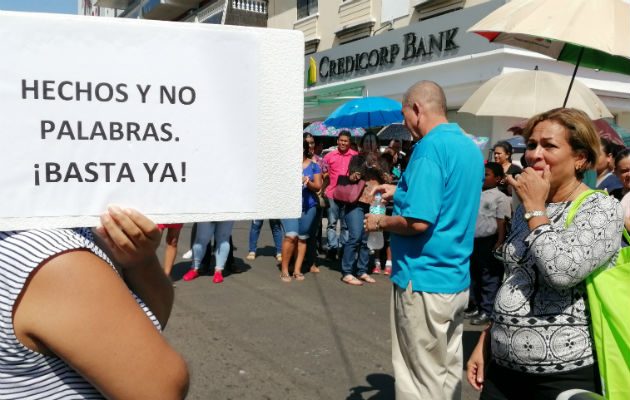 Exigen aceleren trabajos del nuevo plantel. Foto: Eric A. Montenegro.