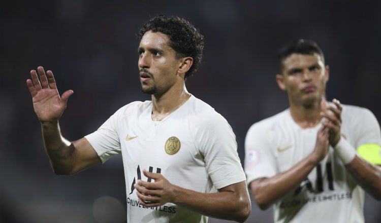 Jugadores del PSG se lamentan de la derrota Foto AP